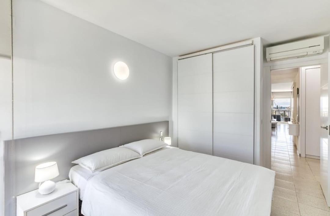 Apartamento Con Vistas A Mar Y Canal. 艾姆布里亚布拉瓦 外观 照片